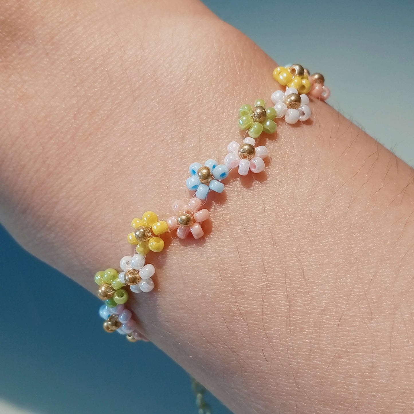 Zig-zag Daisy Braclet