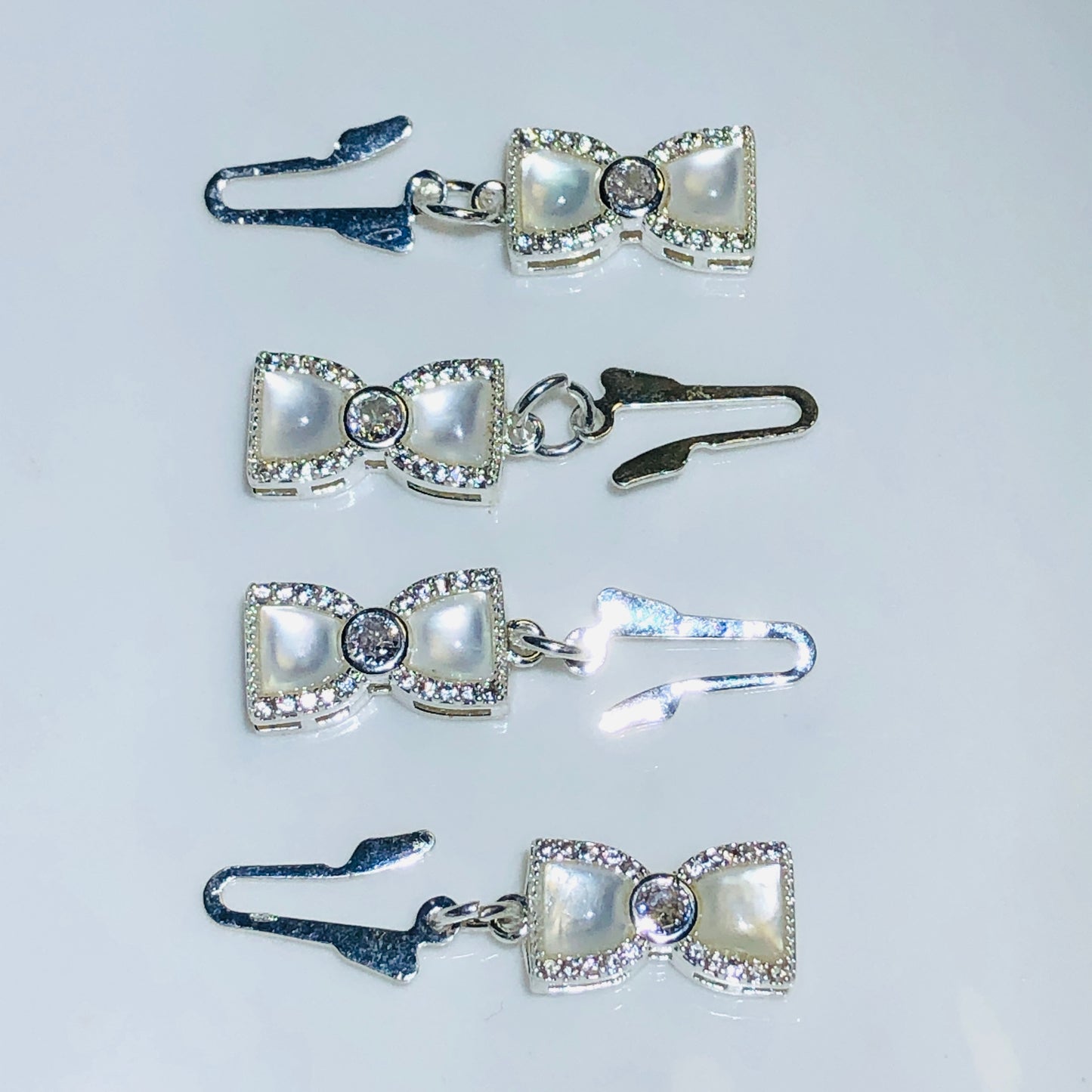 Bow Clasp